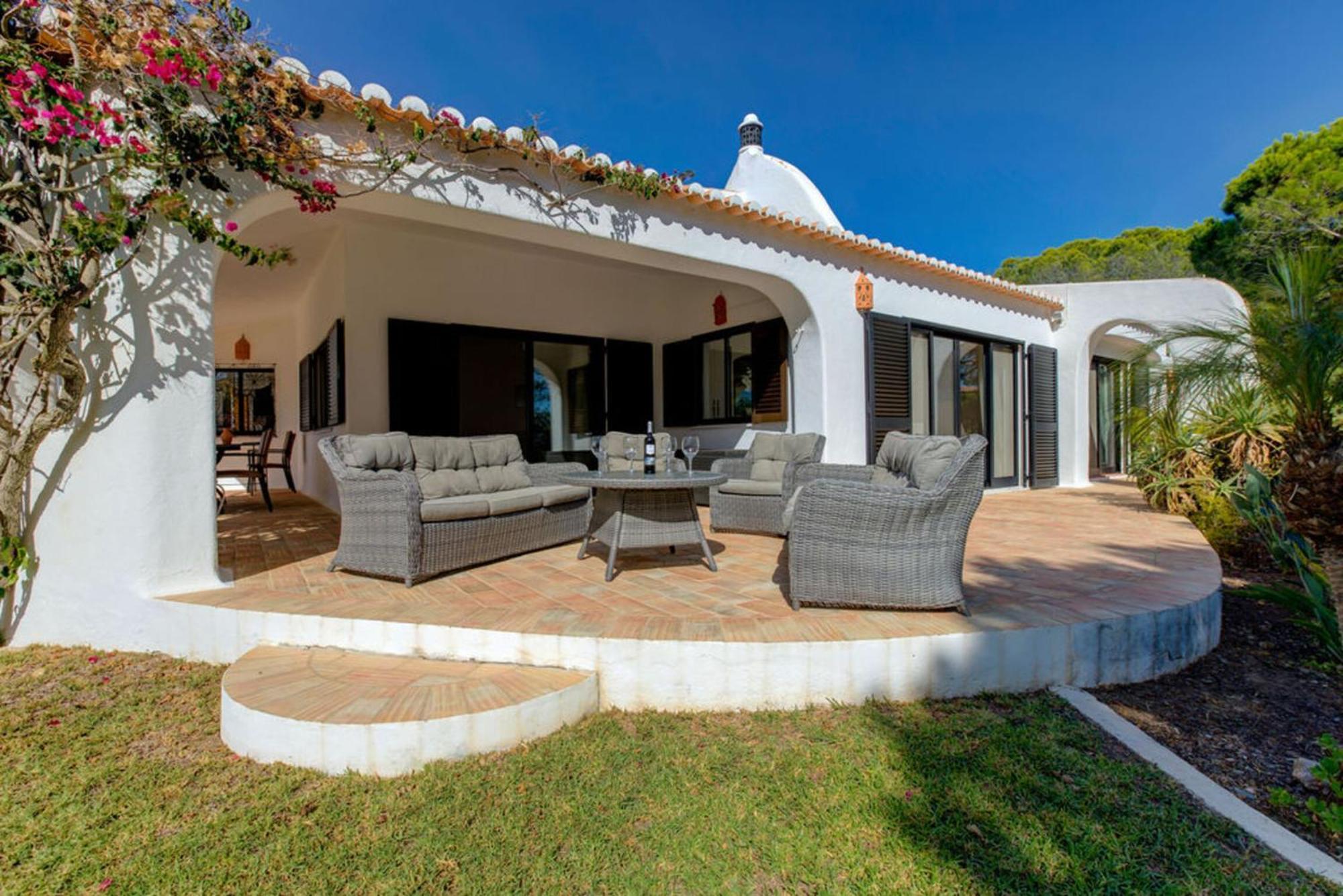 Villa Barlavento - Stunning 4-Bedroom Villa With Tennis Court Карвоейру Екстер'єр фото